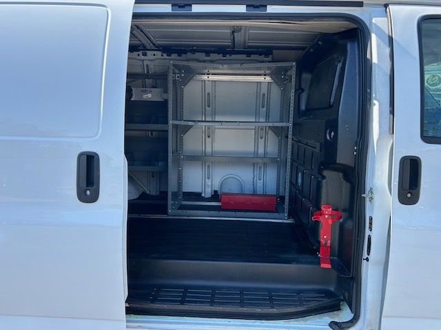 Used 2019 Chevrolet Express 2500 w/ Driver Convenience Package RWD image 11