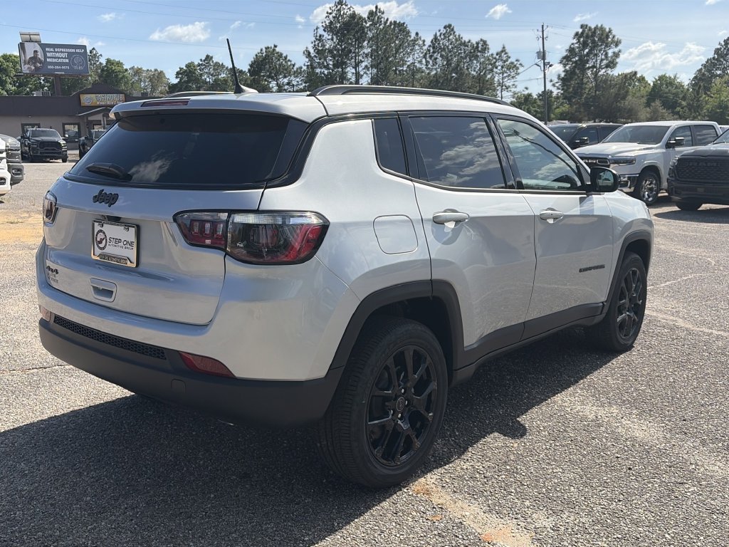 New 2026 Jeep Compass Latitude AWD/4WD image 6