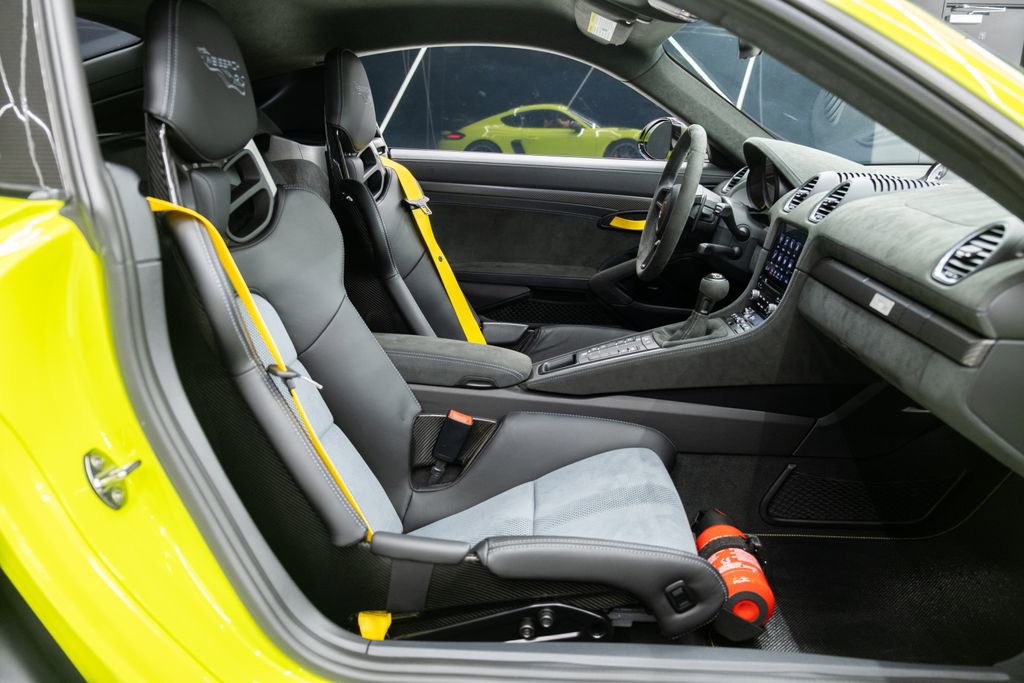 Used 2023 Porsche 718 Cayman GT4 RS image 29