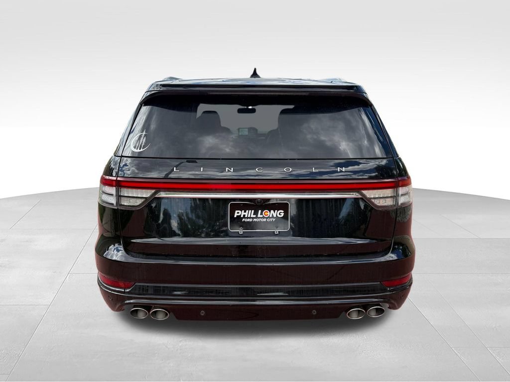 Used 2022 Lincoln Aviator Grand Touring w/ Equipment Group 301A AWD/4WD image 6