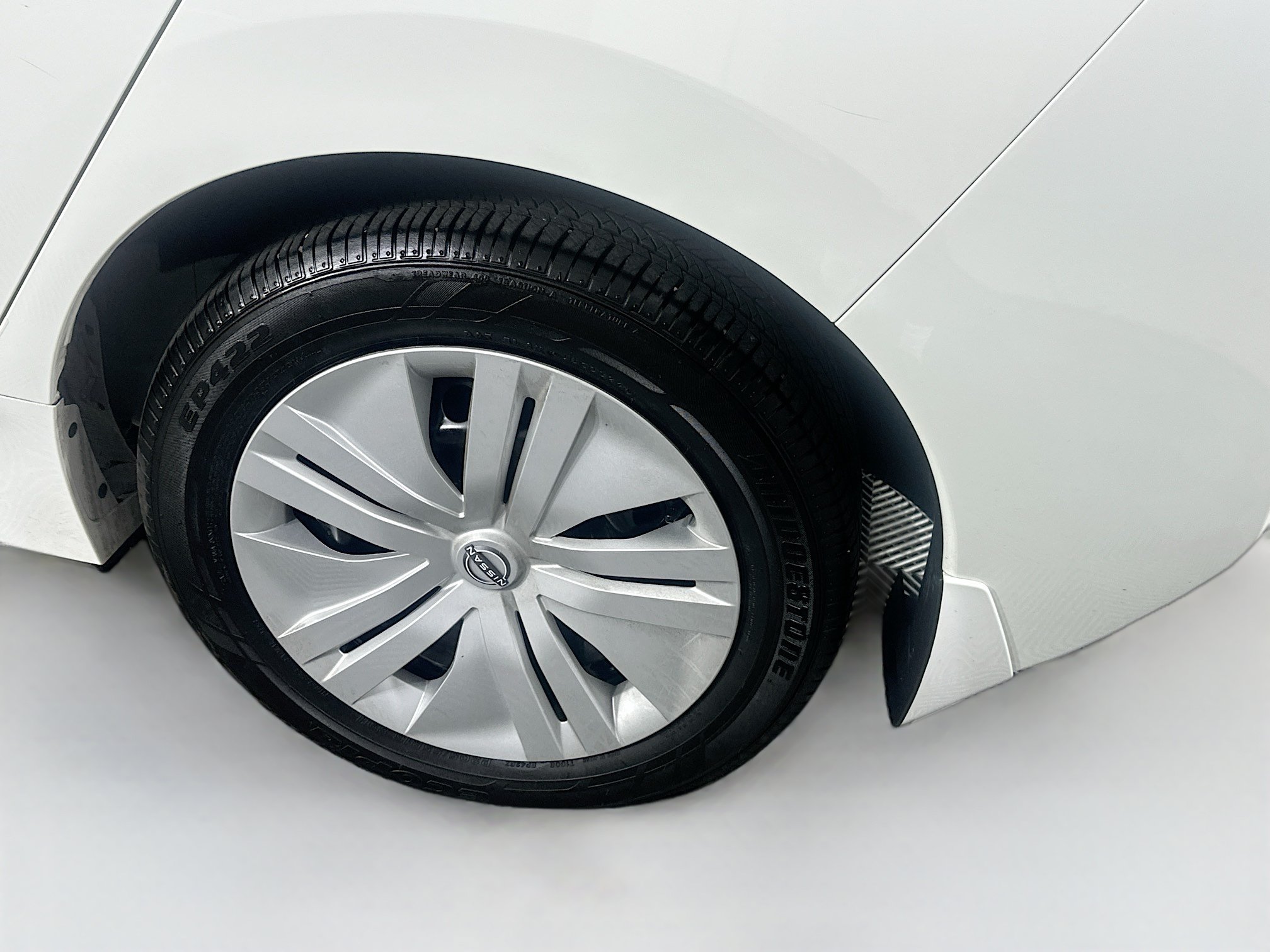 Used 2025 Nissan Leaf S FWD image 11