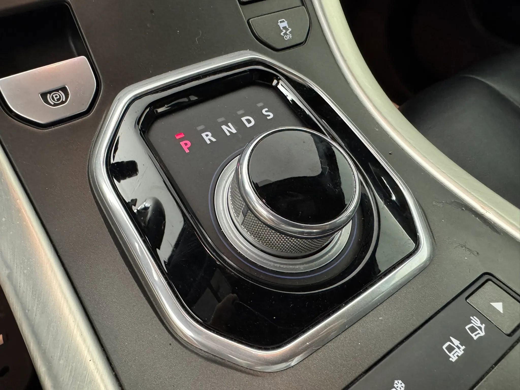Used 2013 Land Rover Range Rover Evoque Pure Premium w/ Pure Premium Pkg image 23