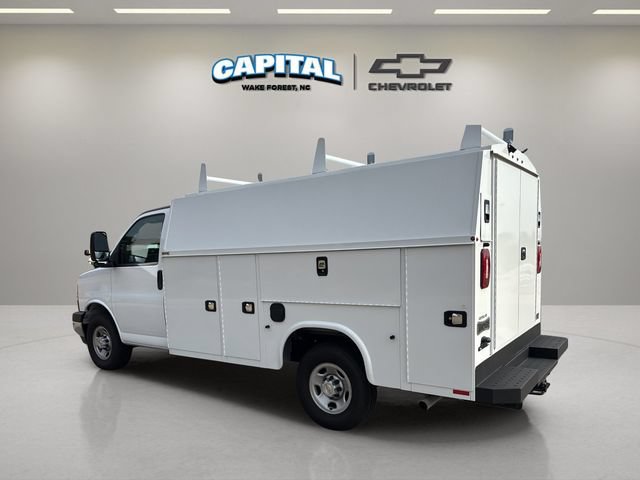 New 2025 Chevrolet Express 3500 w/ Power Convenience Package RWD image 11