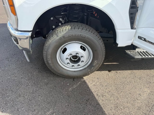 New 2025 Ford F350 XL w/ XL Chrome Package image 23