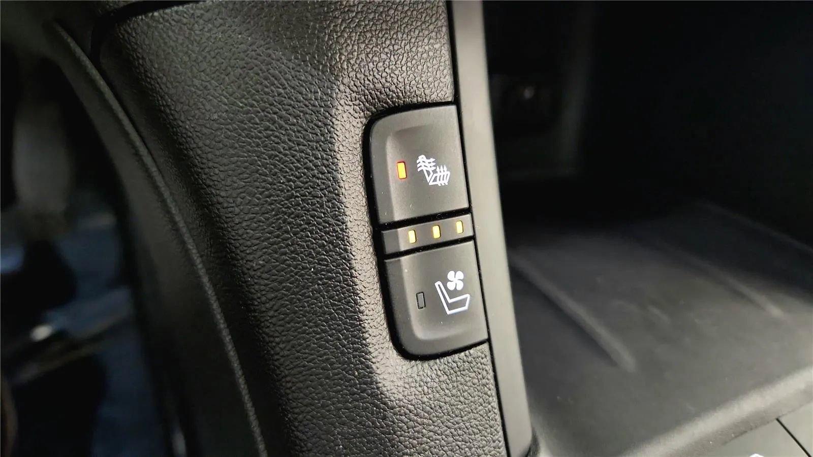 Used 2017 GMC Acadia Denali w/ Technology Package image 31