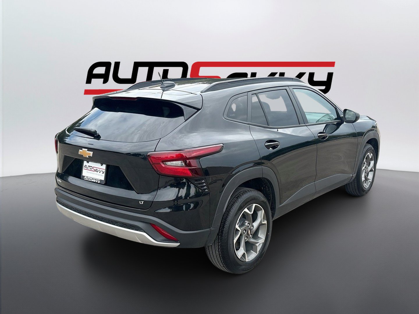 Used 2026 Chevrolet Trax LT FWD image 7