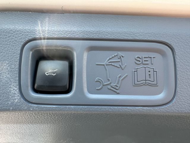 Used 2022 Lincoln Navigator Black Label image 16