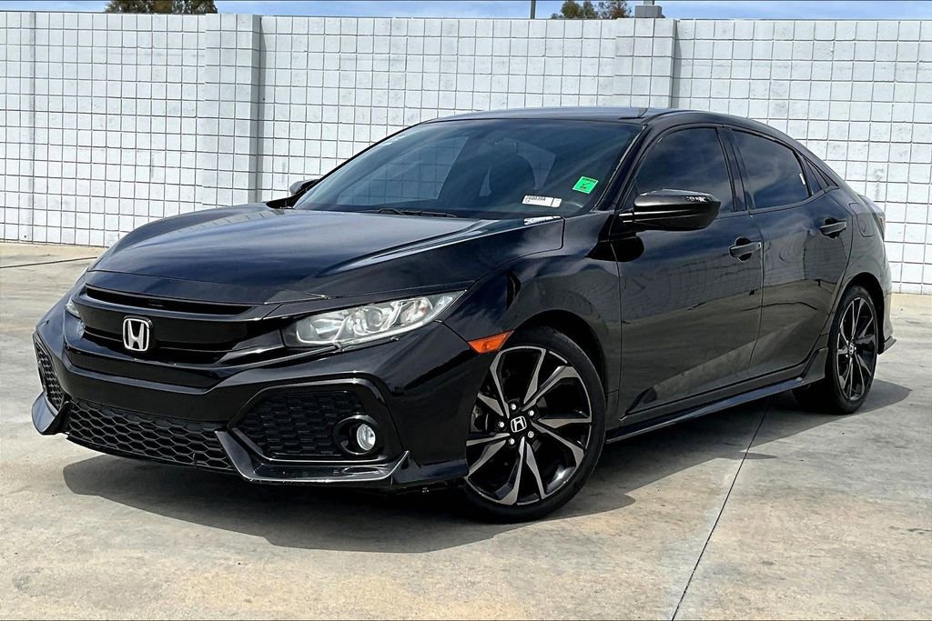 Used 2017 Honda Civic Sport image 2