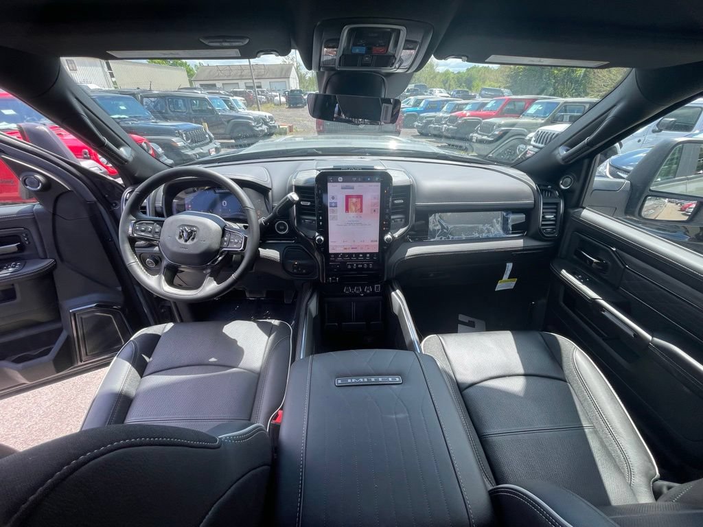 New 2026 RAM 2500 Limited AWD/4WD image 3