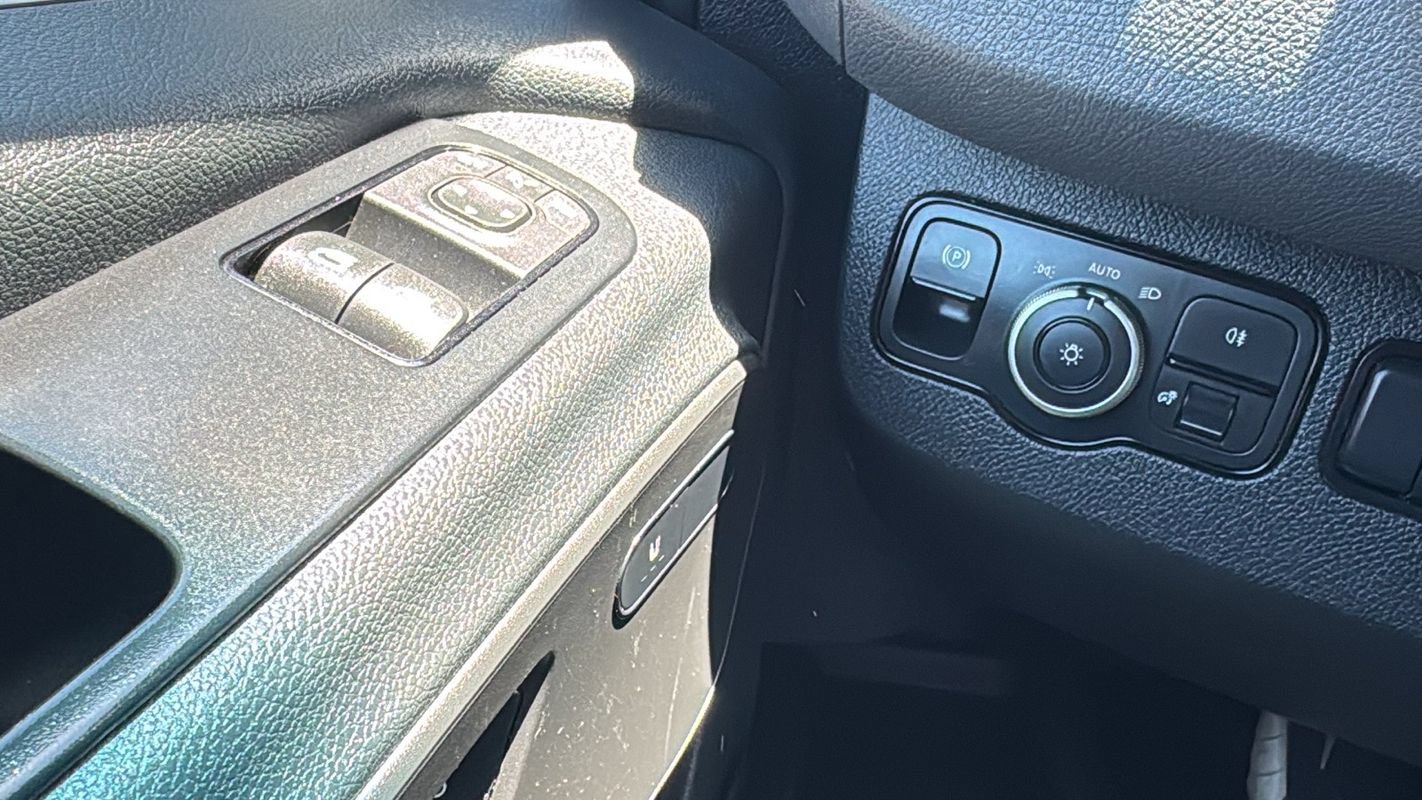Used 2024 Mercedes-Benz Sprinter 2500 image 26