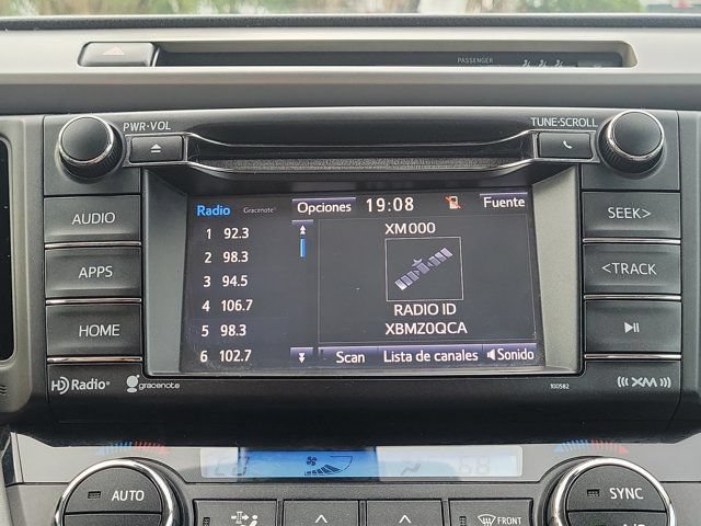 Used 2018 Toyota RAV4 XLE FWD image 27
