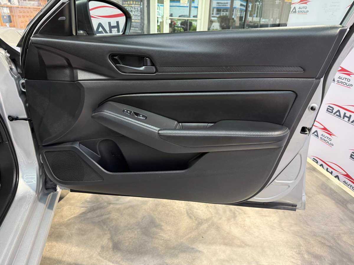 Used 2026 Nissan Altima 2.5 SV FWD image 55