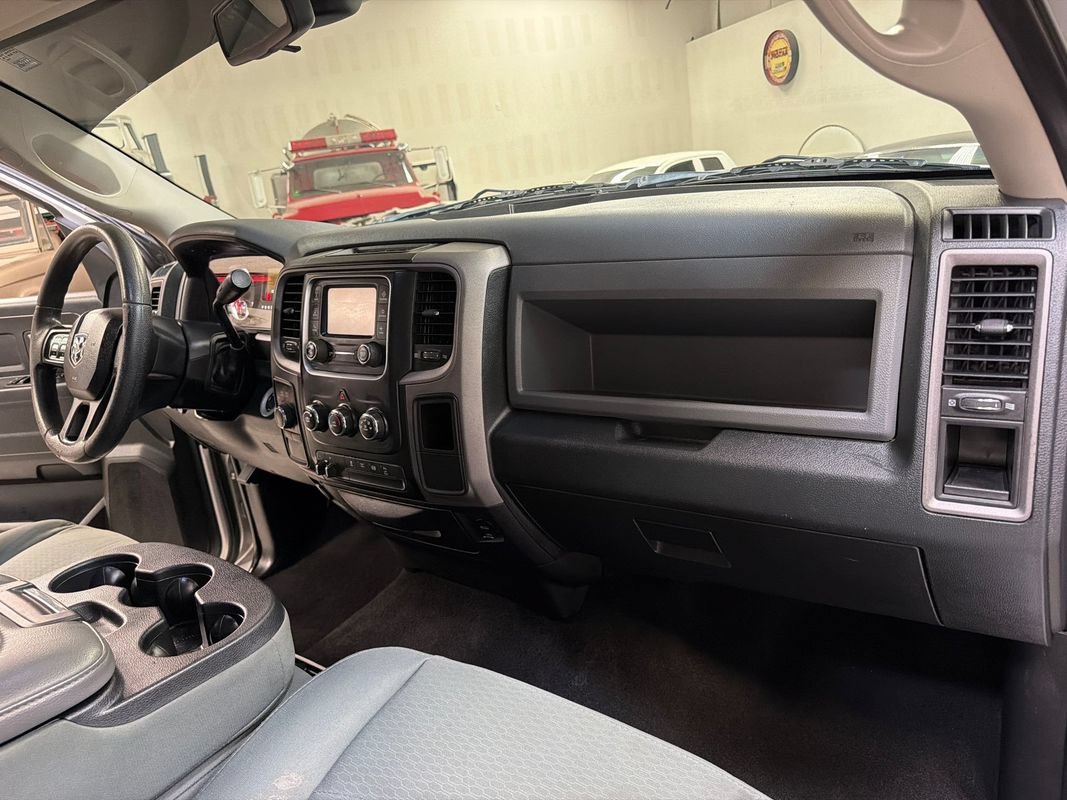 Used 2016 RAM 2500 Tradesman w/ Chrome Appearance Group AWD/4WD image 34