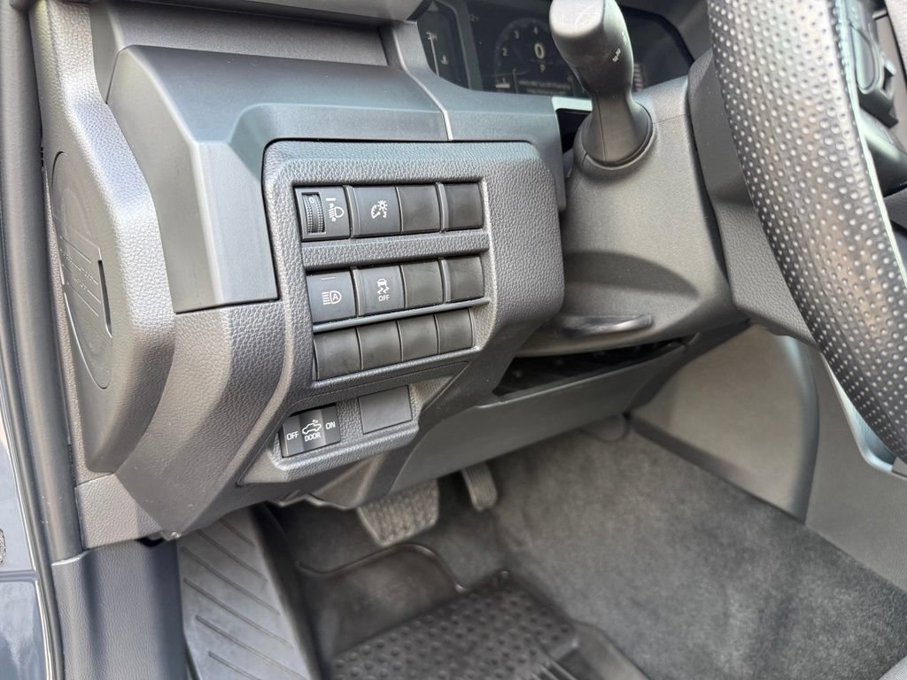 Certified 2025 Toyota Tacoma SR AWD/4WD image 13