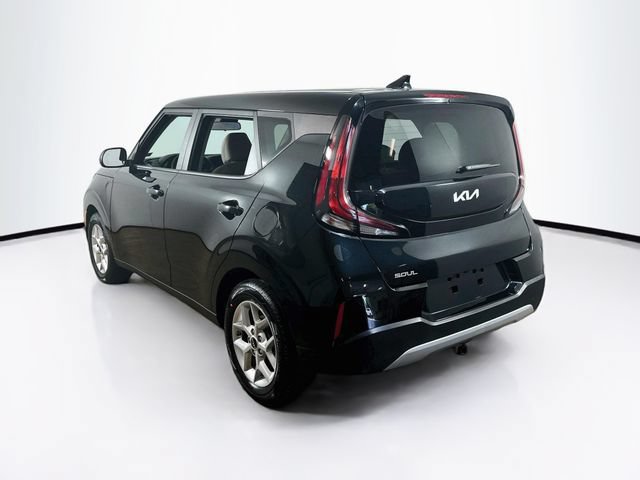 Used 2023 Kia Soul LX w/ LX Technology Package FWD image 6