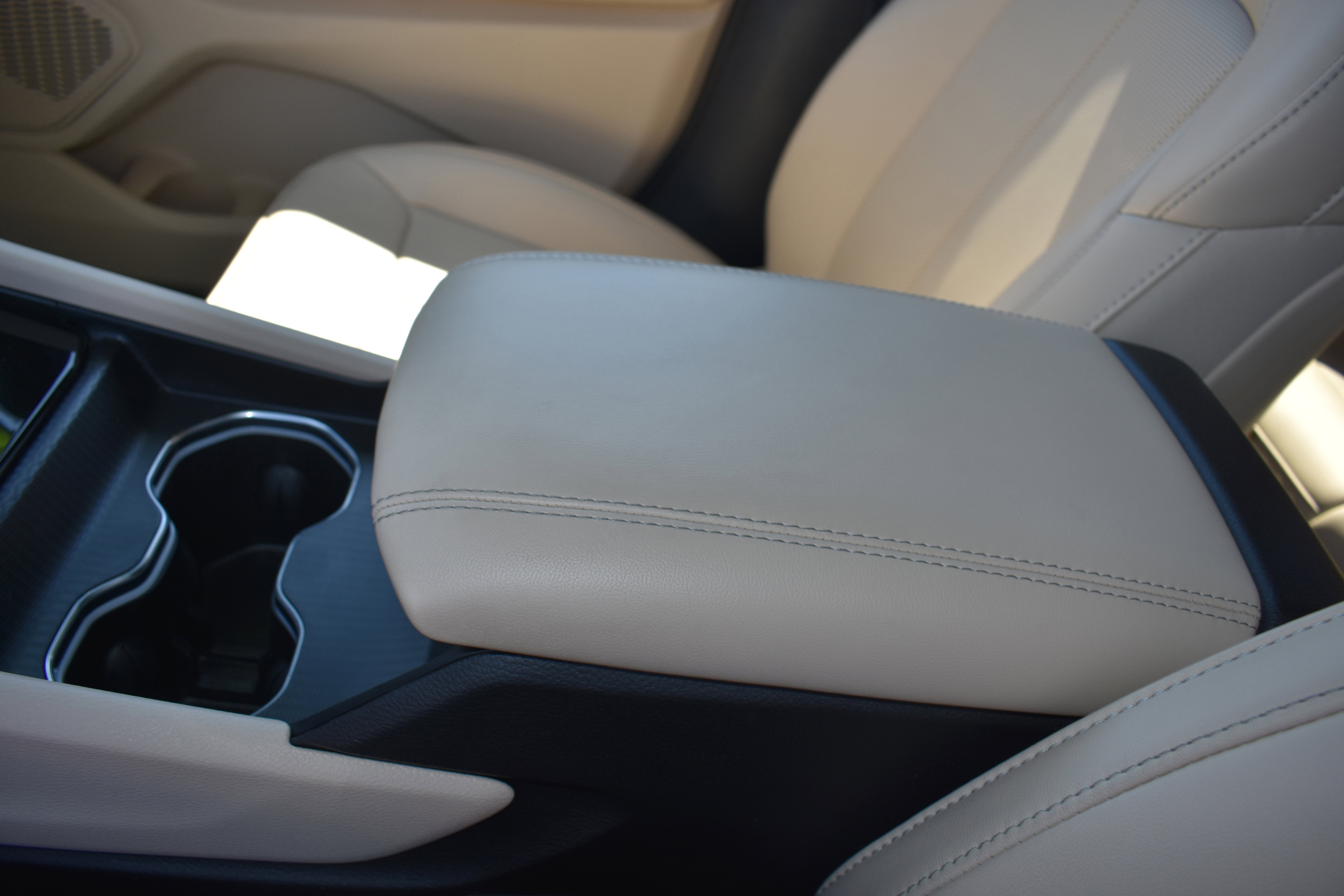 Used 2025 Jeep Grand Cherokee Limited w/ Luxury Tech Group II image 22