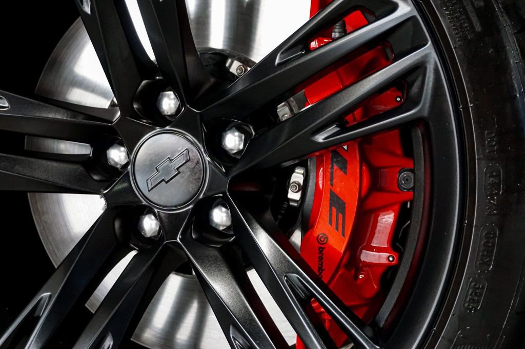 Used 2021 Chevrolet Camaro ZL1 image 48