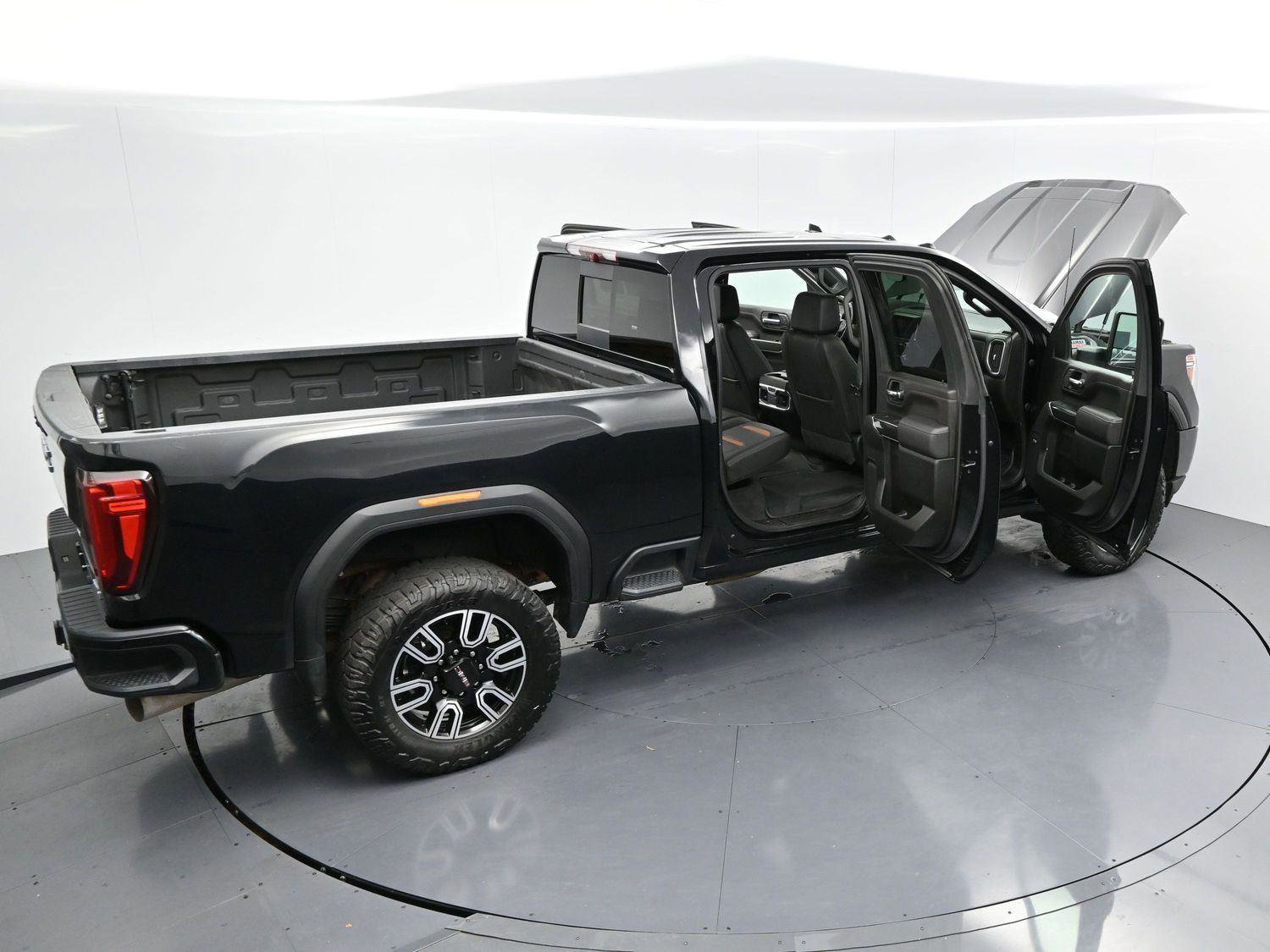 Used 2023 GMC Sierra 3500 AT4 w/ AT4 Premium Plus Package image 42