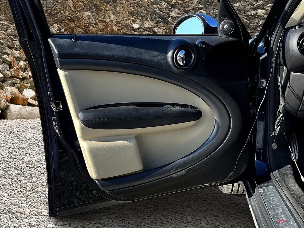 Used 2015 MINI Cooper Countryman S w/ Fully Loaded Package image 19