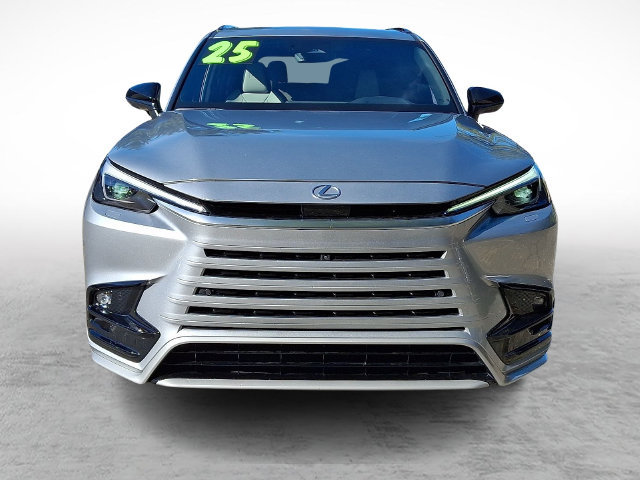 Used 2025 Lexus TX 500h AWD w/ Technology Package image 2