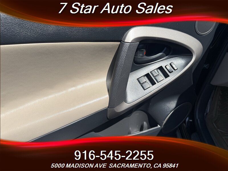 Used 2007 Toyota RAV4 Limited FWD image 7
