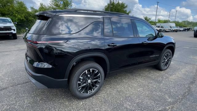 New 2026 Chevrolet Traverse LT w/ Sun and Wheel Package AWD/4WD image 2