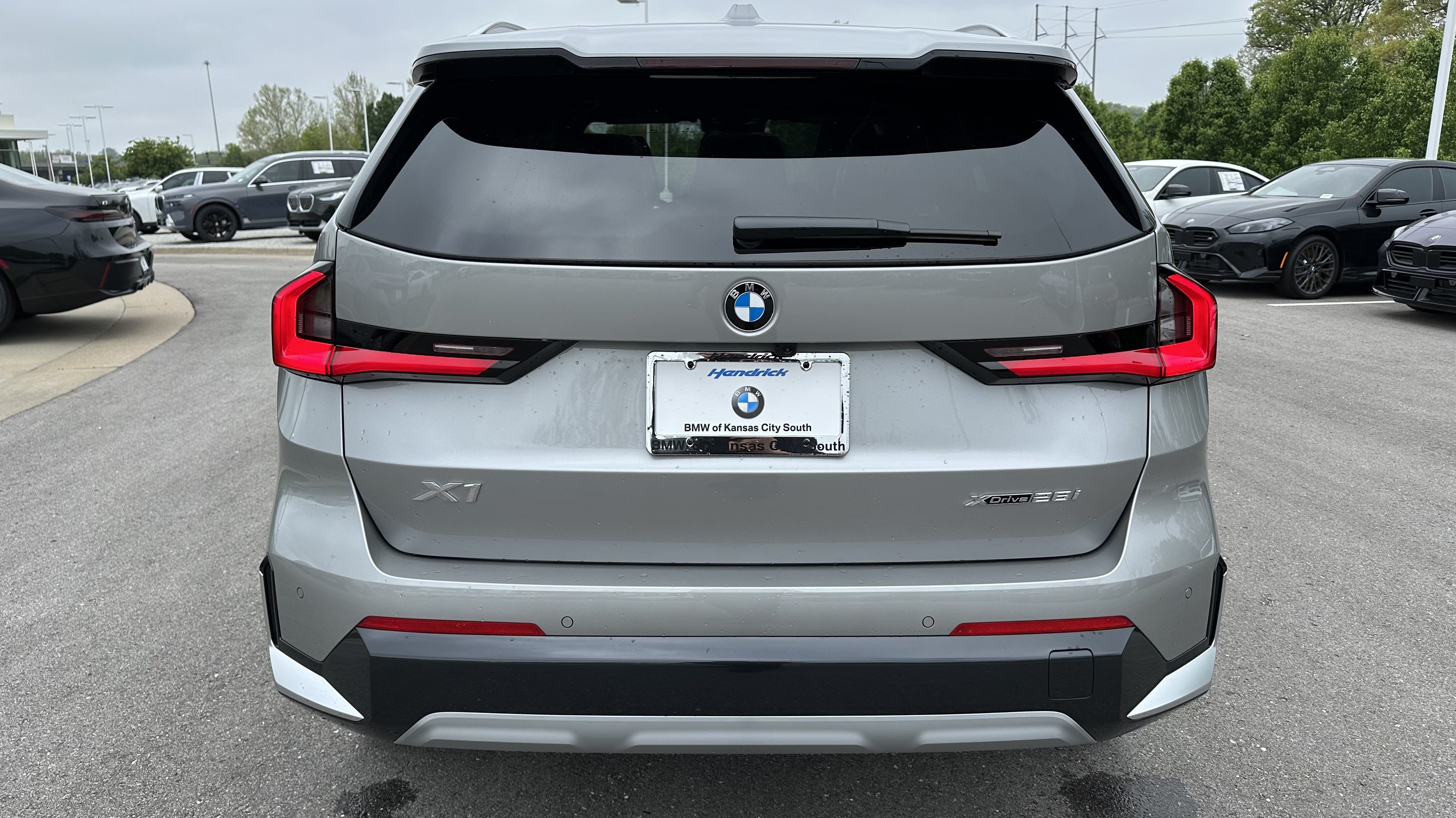 Used 2025 BMW X1 xDrive28i w/ Convenience Package AWD/4WD image 9