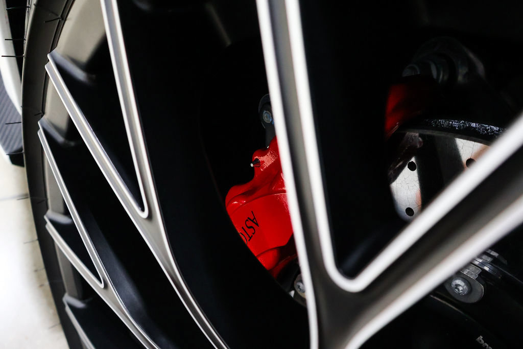 Used 2023 Aston Martin V12 Vantage RWD image 79