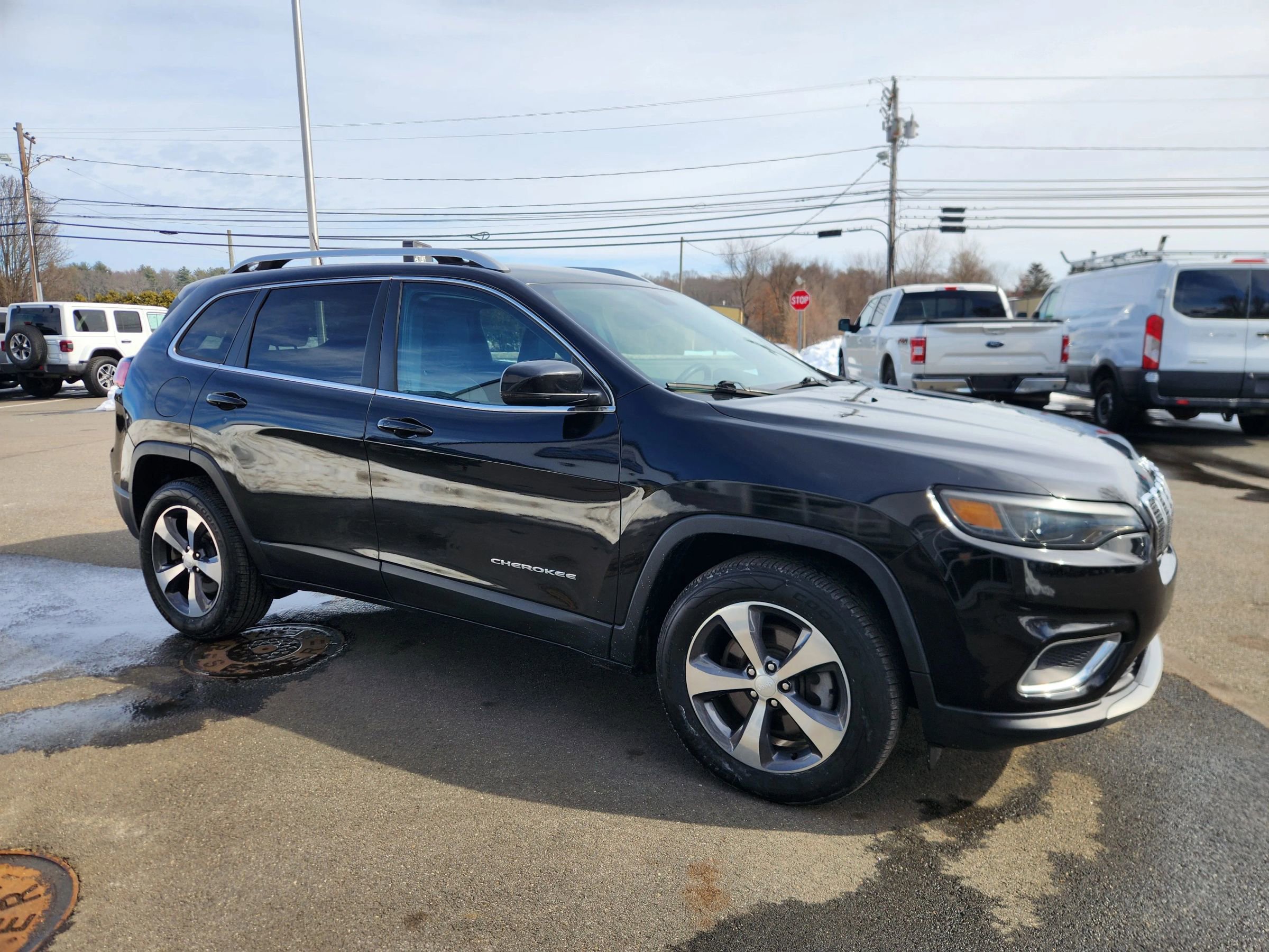 Used 2019 Jeep Cherokee Limited AWD/4WD image 19