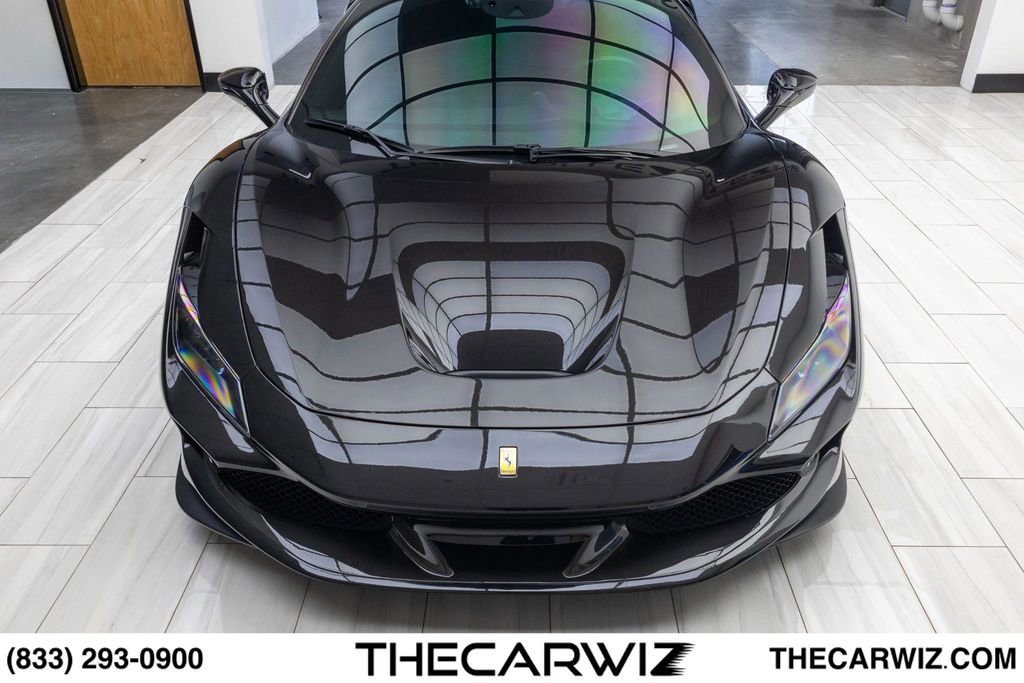 Used 2021 Ferrari F8 Tributo RWD image 8