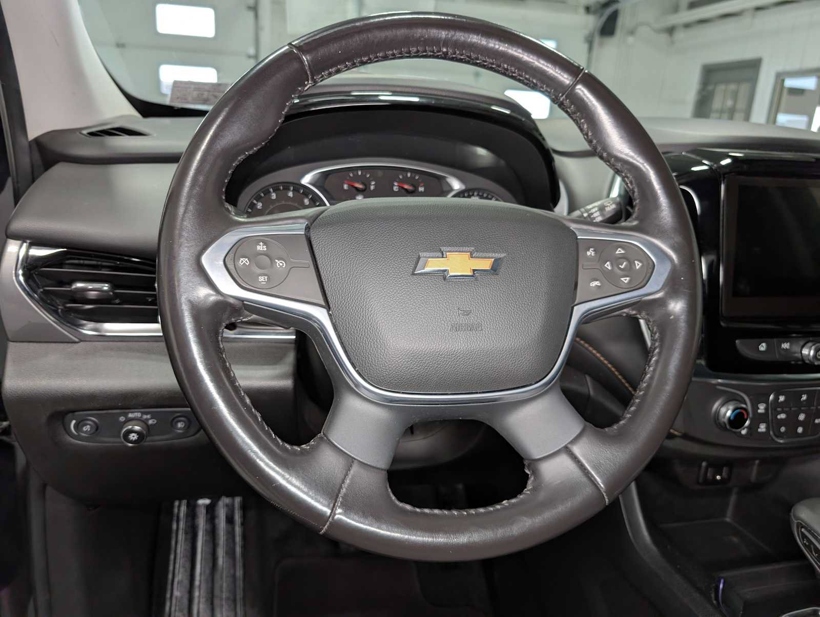 Used 2021 Chevrolet Traverse LT AWD/4WD image 36