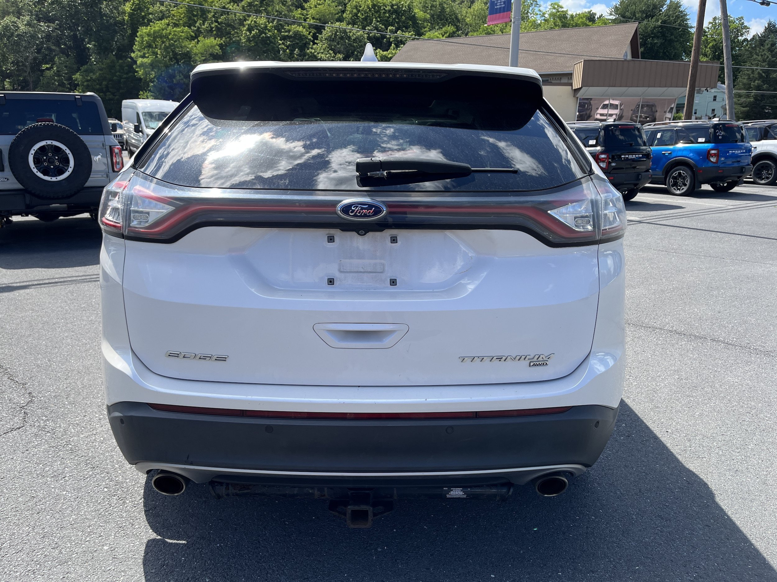 Used 2016 Ford Edge Titanium w/ Equipment Group 301A AWD/4WD image 7