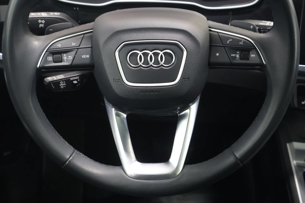 Certified 2023 Audi Q3 2.0T Premium Plus w/ Premium Plus Package AWD/4WD image 17