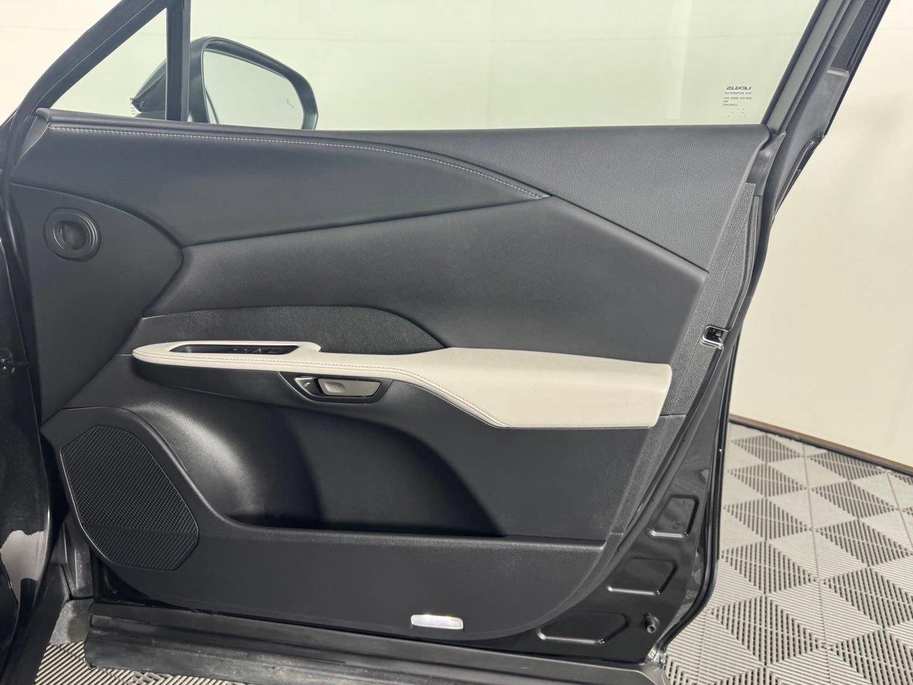 Used 2023 Lexus RX 350 Premium Plus w/ Accessory Package AWD/4WD image 32