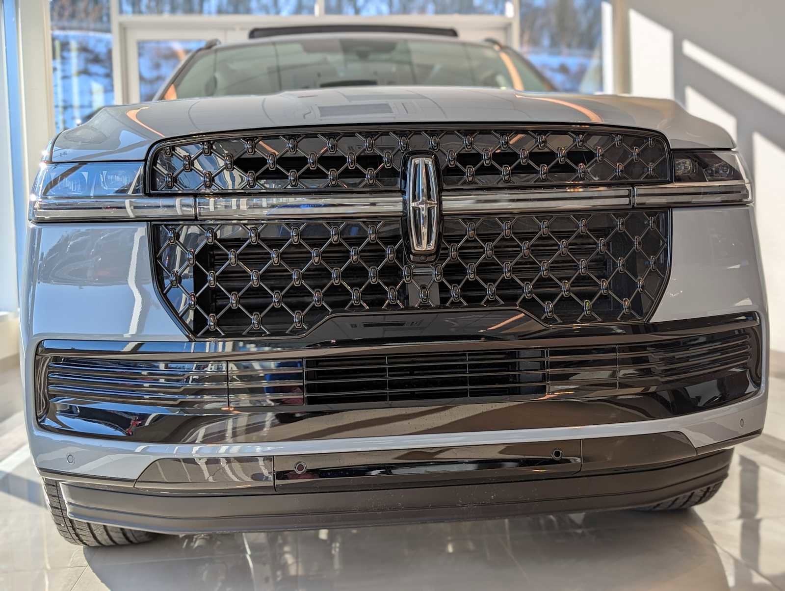 New 2026 Lincoln Navigator L Reserve w/ Jet Appearance Package image 2
