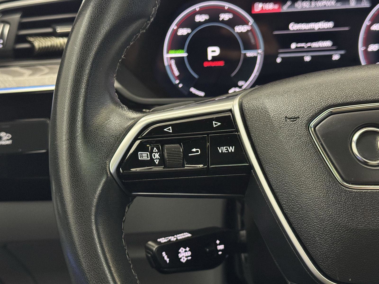Used 2022 Audi e-tron Prestige w/ Prestige Package AWD/4WD image 22