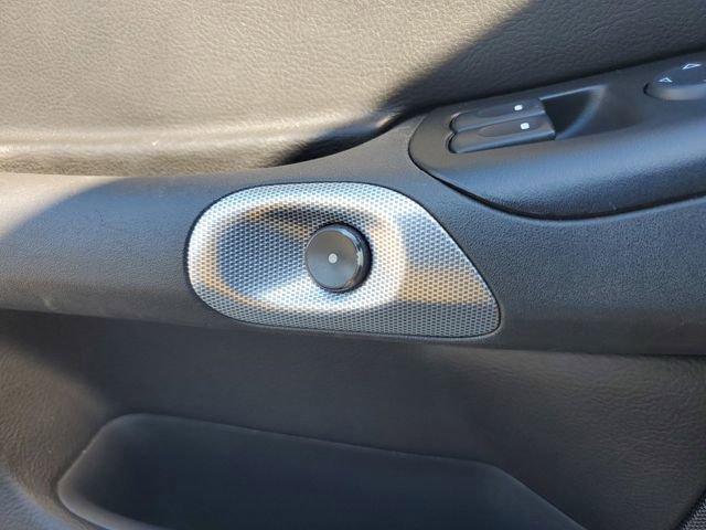 Used 2005 Chevrolet Corvette Coupe w/ Preferred Equipment Group image 21