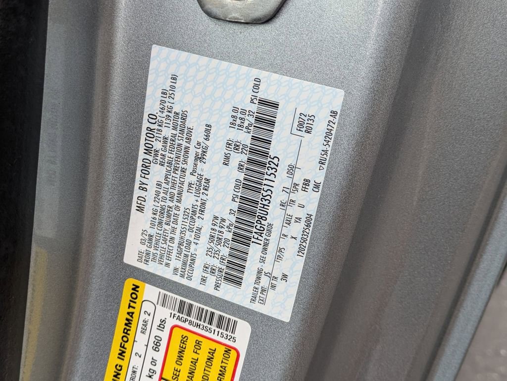 Used 2025 Ford Mustang Premium RWD image 36