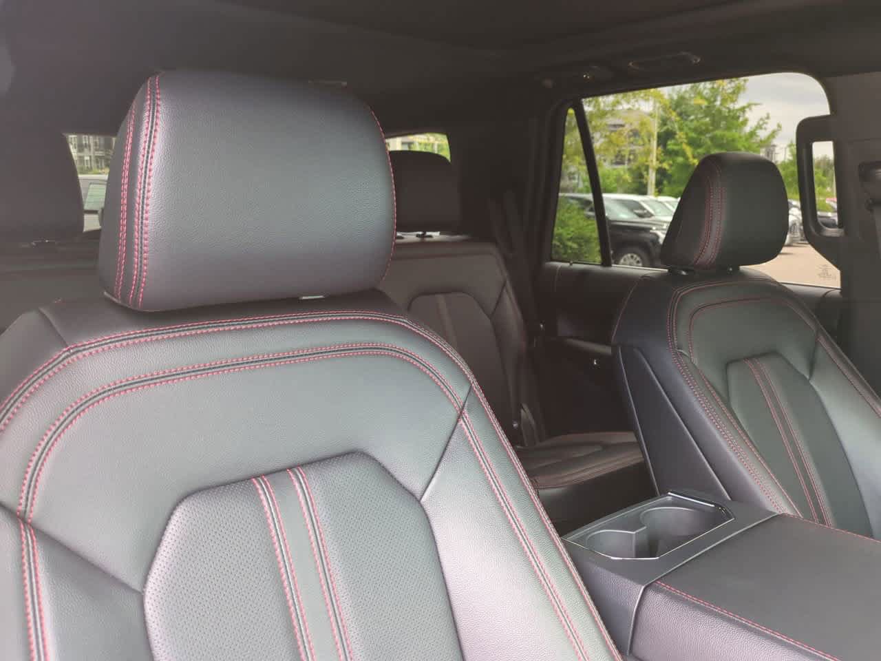 Used 2024 Ford Expedition Limited RWD image 7