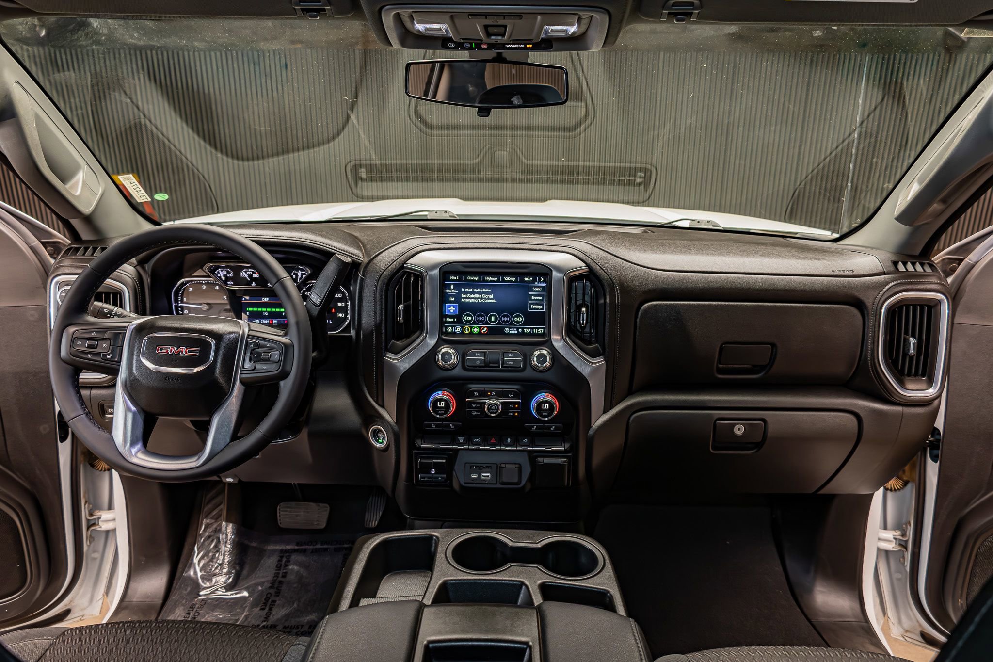 Used 2022 GMC Sierra 3500 SLE w/ SLE Convenience Package AWD/4WD image 14