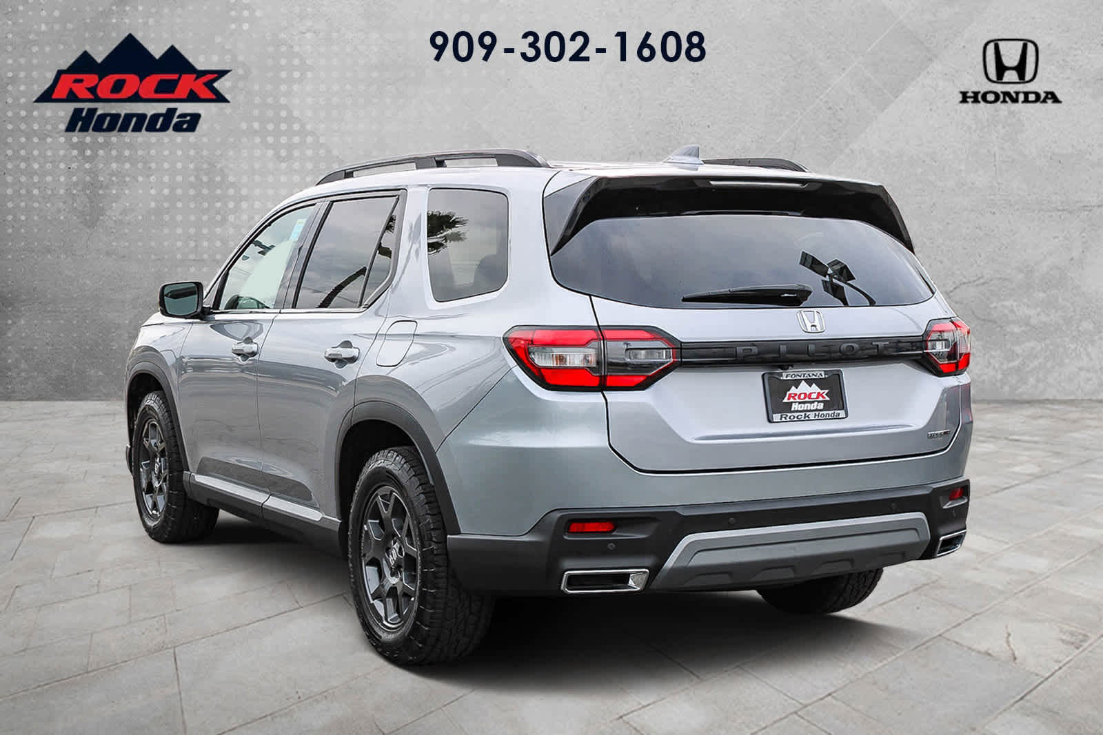 Certified 2025 Honda Pilot Touring image 6