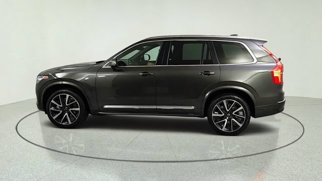 Certified 2023 Volvo XC90 B5 Plus AWD/4WD image 4
