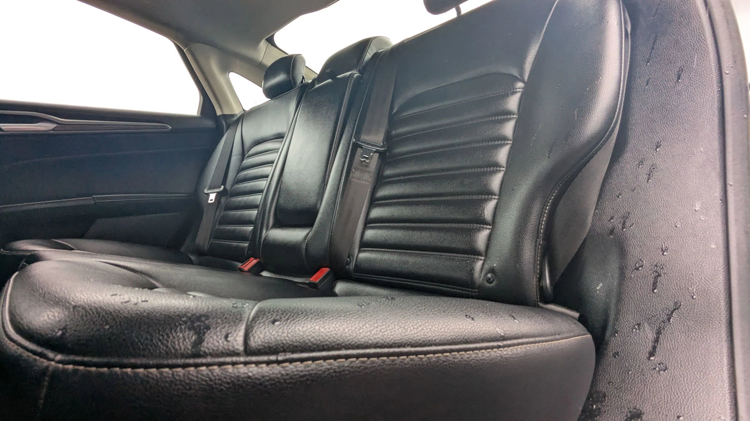 Used 2020 Ford Fusion SEL FWD image 11