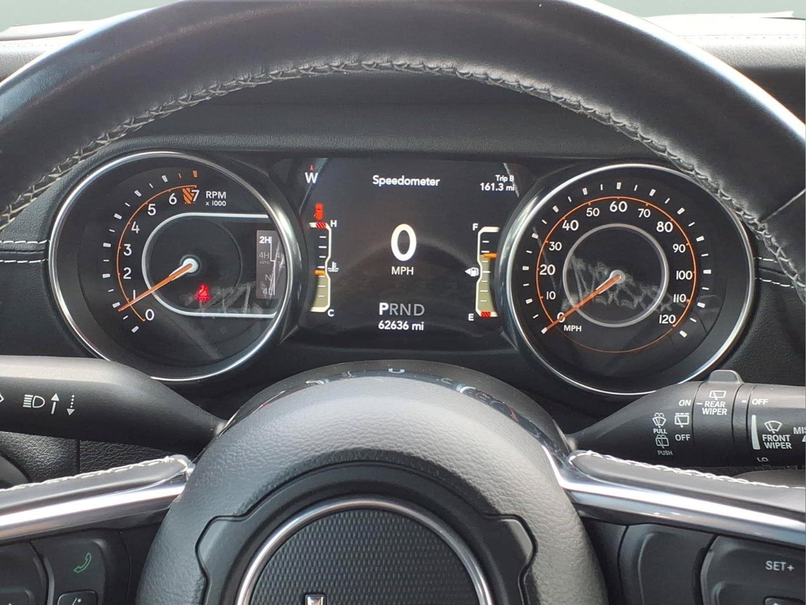 Used 2021 Jeep Wrangler Unlimited Sahara w/ LED Lighting Group AWD/4WD image 11