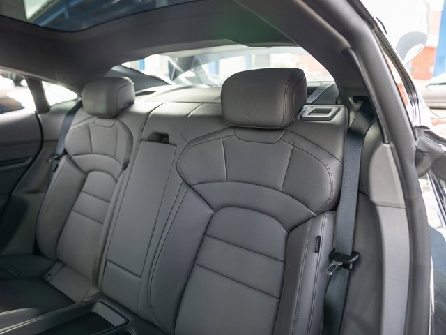 New 2025 Porsche Taycan image 28