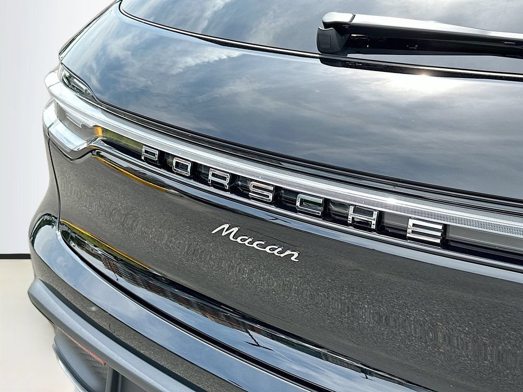 New 2026 Porsche Macan AWD/4WD image 34