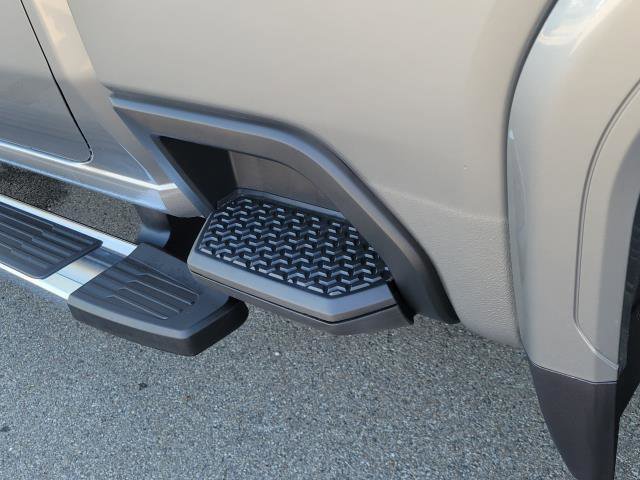 New 2026 GMC Sierra 2500 SLT w/ SLT Convenience Package image 8