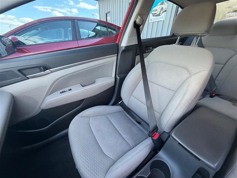 Used 2019 Hyundai Elantra SEL FWD image 12