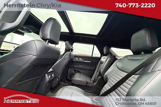 Used 2025 Ford Explorer ST-Line w/ Premium Package image 21