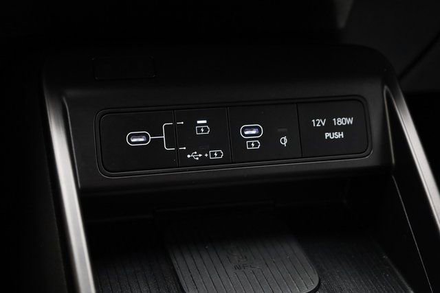 Used 2025 Hyundai Kona SEL image 24